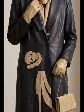 New with Tags: Luxury 100% Genuine Sheepskin Leather Coat - Size : 18 -20 US